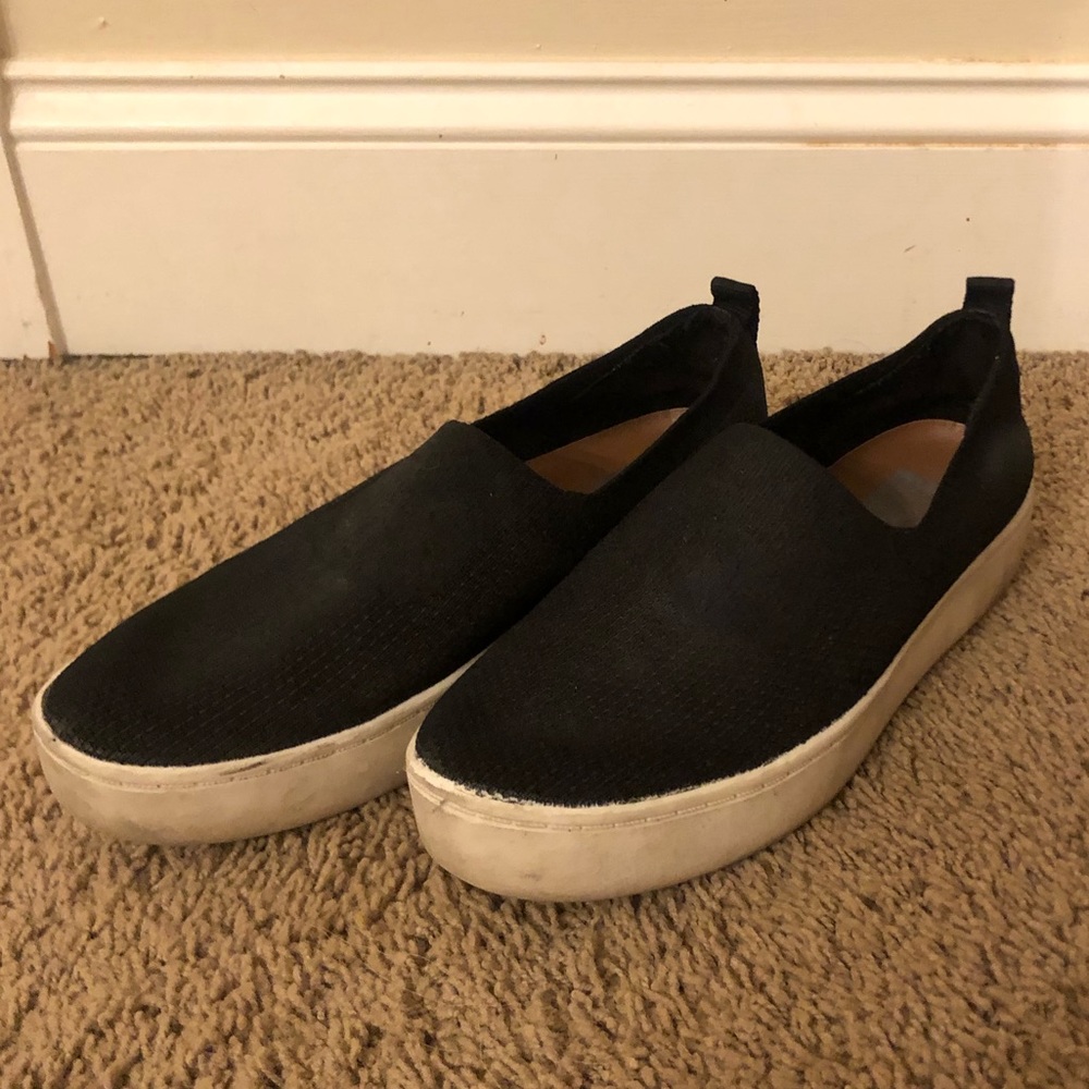 Black Mesh platform slides